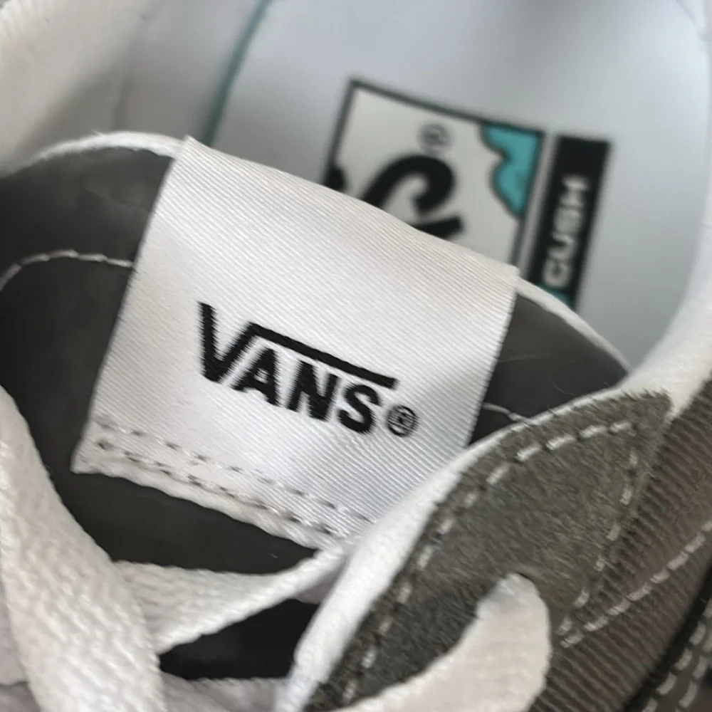 Vans Unisex Cruze Too Comfycush Trainers Gray and Black